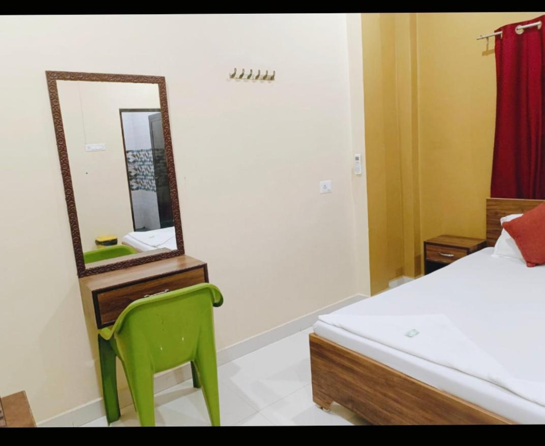 Lotus Paying Guest House Varanasi Luaran gambar