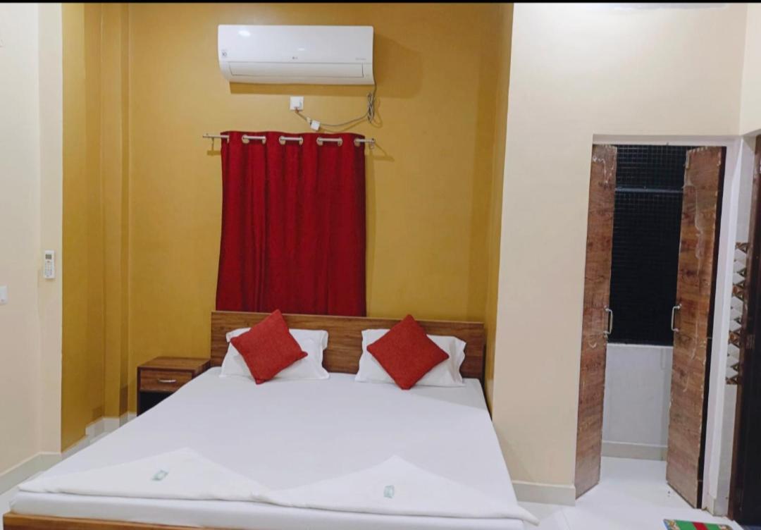 Lotus Paying Guest House Varanasi Luaran gambar
