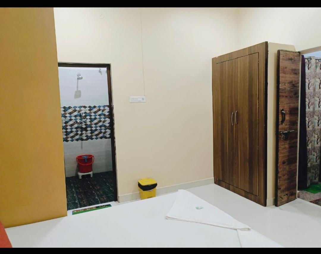 Lotus Paying Guest House Varanasi Luaran gambar