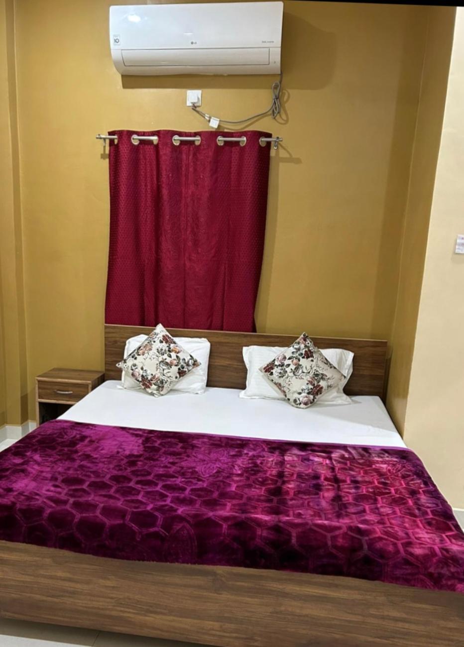 Lotus Paying Guest House Varanasi Luaran gambar